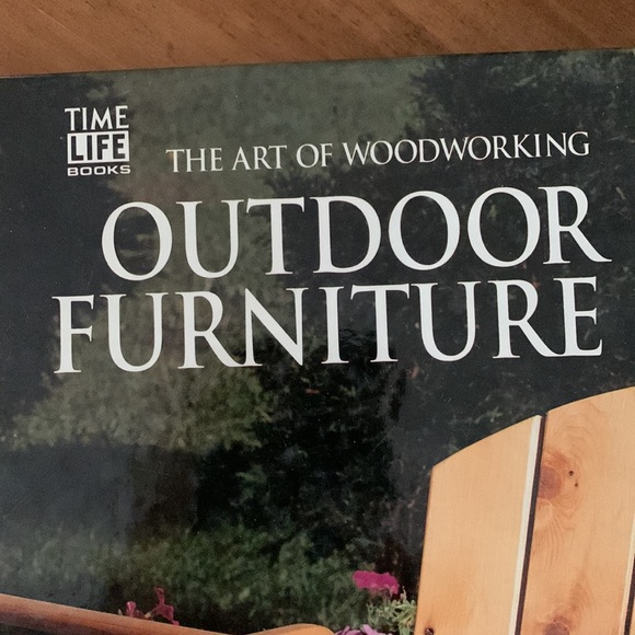 EUC Book - The Art of Woodworking Outdoor Furniture - Picture 2 of 10